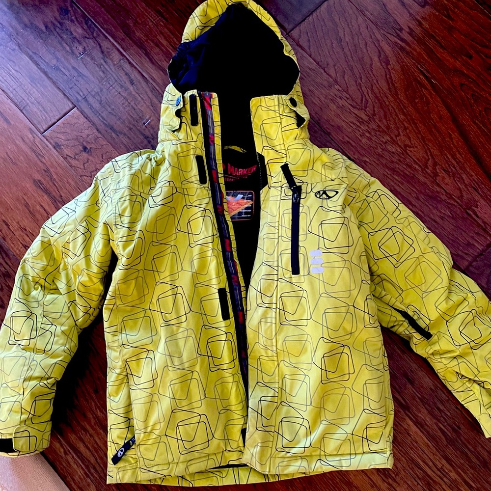 Boys Marker ski jacket, green print, size 8, VGUC.